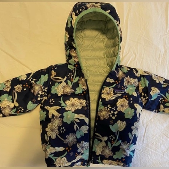 Baby Patagonia Reversible Down Jacket (12-18 Months) - Picture 1 of 6